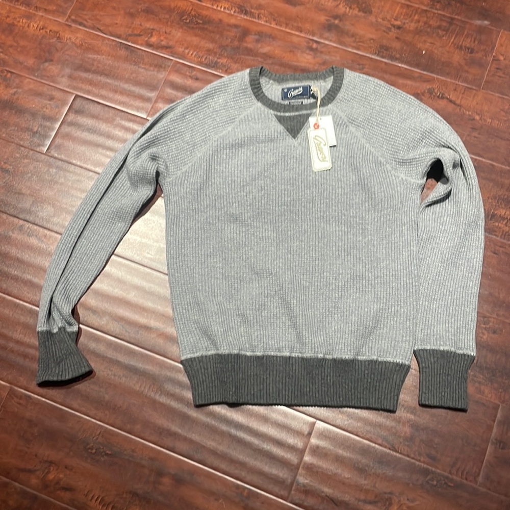 Grayers crew neck sweater